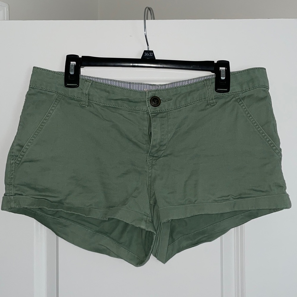 Green size 11 shorts